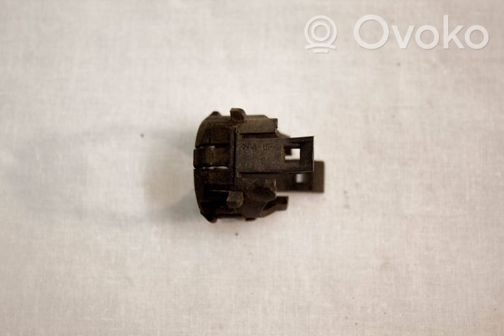 Mercedes-Benz CLC CL203 Supporto anteriore per il sensore di parcheggio (PDC) A1688850067