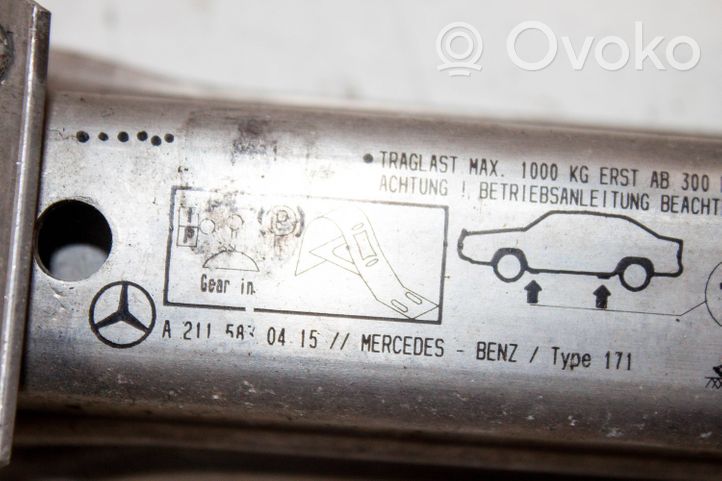 Mercedes-Benz SLK R171 Įrankių komplektas A1716840537