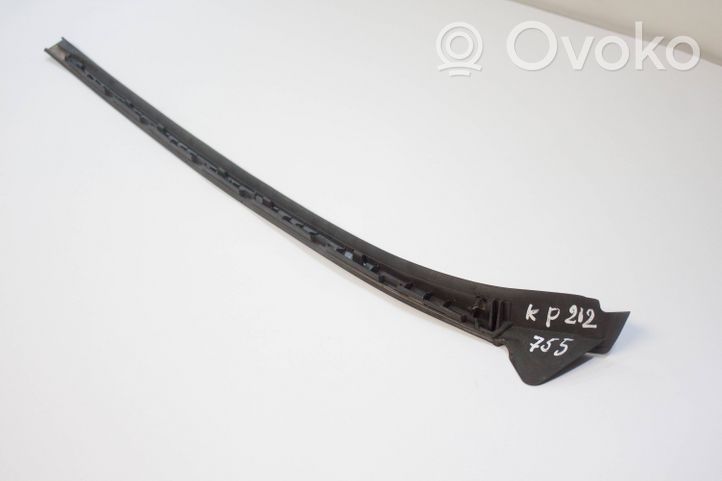 Mercedes-Benz E W212 Windshield trim A2126900582