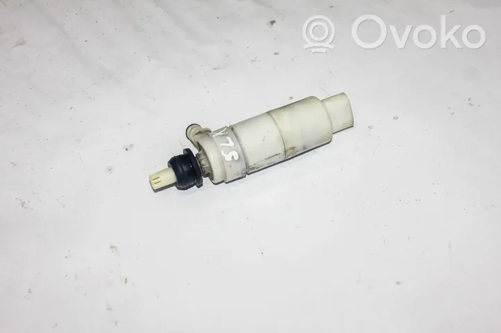 Mercedes-Benz SLK R171 Pumpe Scheibenwaschanlage 