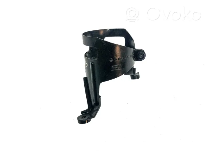 Mercedes-Benz E W211 Staffa/supporto di montaggio del filtro carburante A6460920140