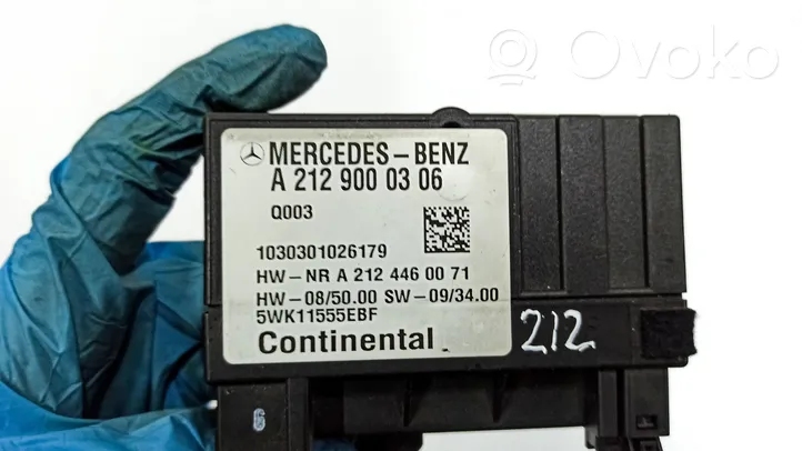 Mercedes-Benz E W212 Unité de commande / module de pompe à carburant A2129000306
