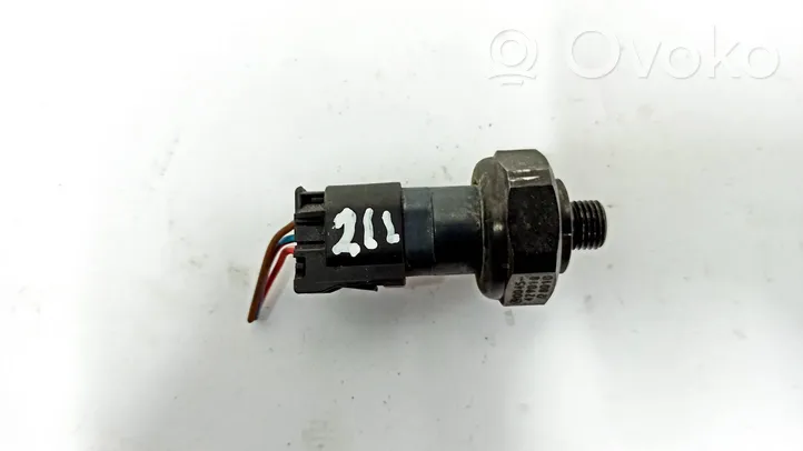 Mercedes-Benz E W211 Sensor de presión del aire acondicionado (A/C) 0045429018