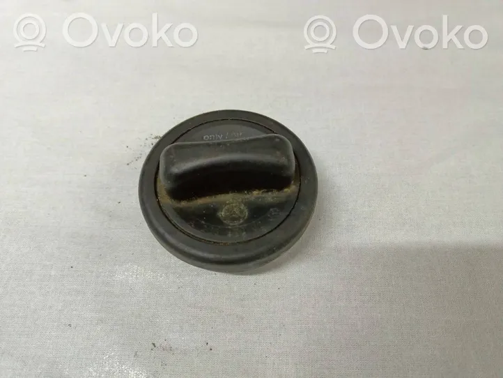 Mercedes-Benz C W203 Tappo del serbatoio del carburante A1684700405