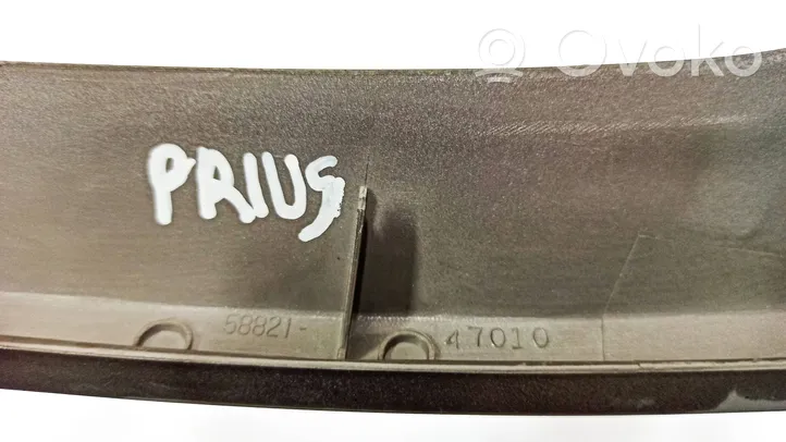 Toyota Prius (XW20) Przedni uchwyt na kubek tunelu środkowego 5882147010