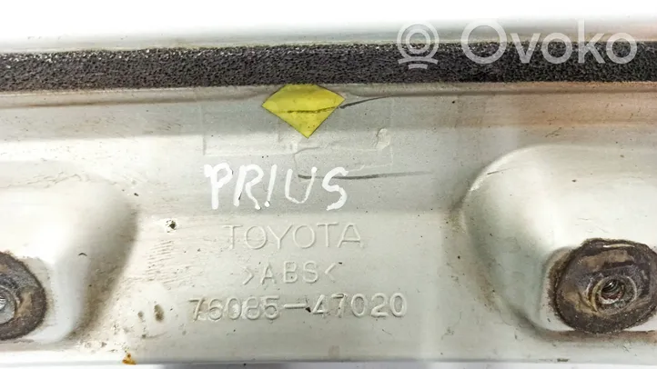 Toyota Prius (XW20) Takaluukun/tavaratilan spoileri 7608547020