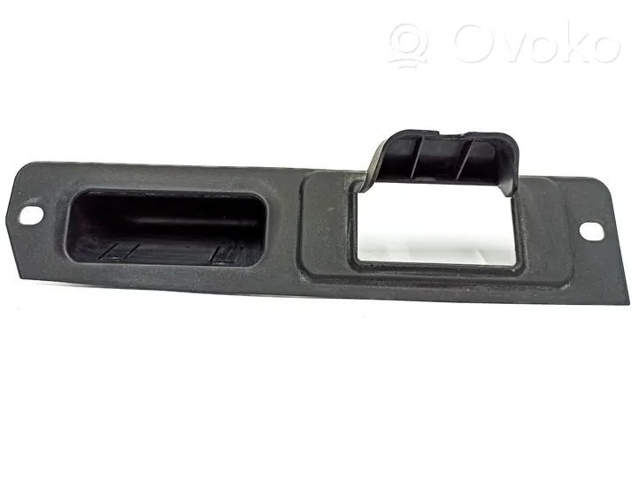 Mercedes-Benz CLC CL203 Rivestimento serratura portellone posteriore/bagagliaio A2037430093