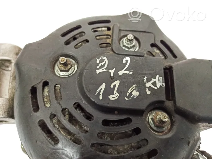 Toyota Avensis T250 Generatore/alternatore 1042104591