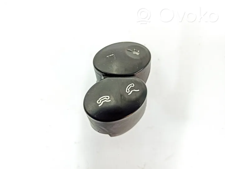 Mercedes-Benz CLK A209 C209 Boutons / interrupteurs volant A2308202410