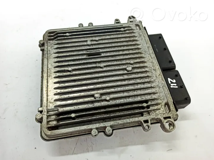 Mercedes-Benz E W211 Centralina/modulo motore ECU A6421509077