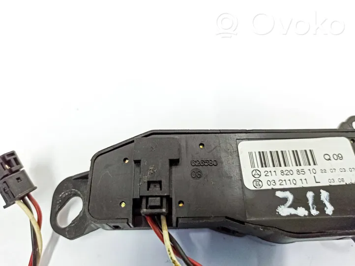 Mercedes-Benz E W211 Wing mirror switch 2118208510