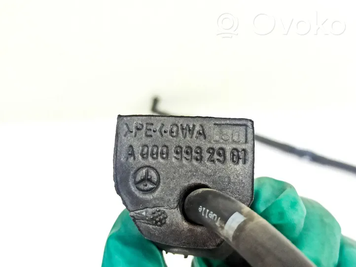 Mercedes-Benz R W251 Wąż płynu do spryskiwacza szyby przedniej / czołowej A0009982901