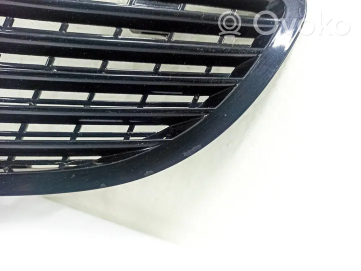 Mercedes-Benz R W251 Grille calandre de capot 2518800005