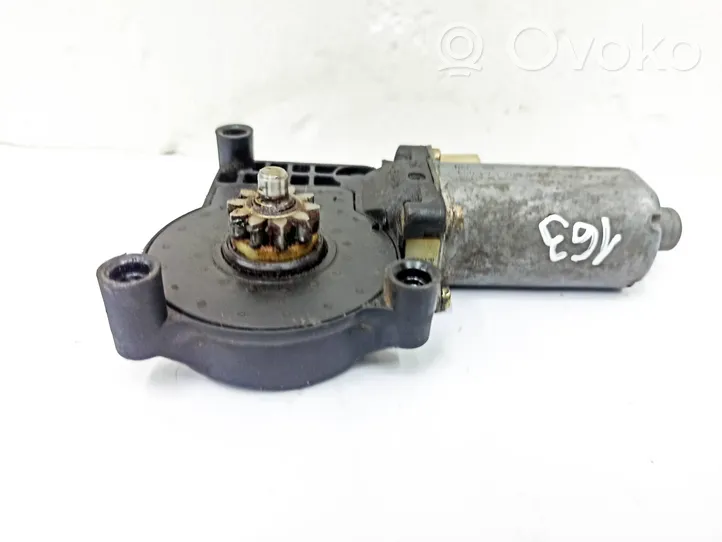 Mercedes-Benz ML W163 Front door window regulator motor 6004PA1033