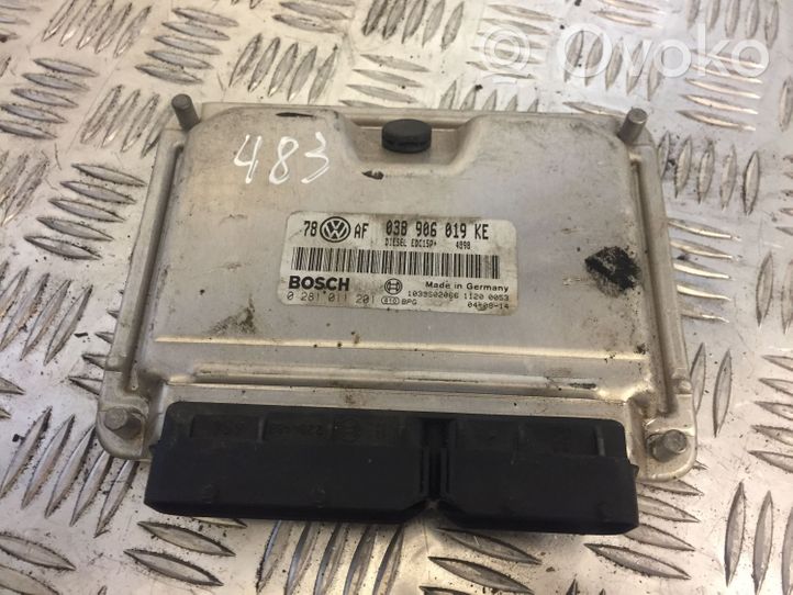 Volkswagen PASSAT B5.5 Sterownik / Moduł ECU 038906019KE