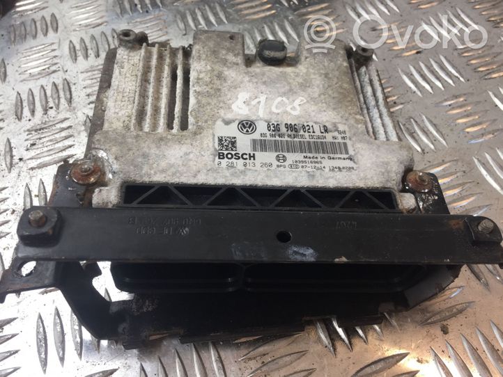 Volkswagen PASSAT B6 Sterownik / Moduł ECU 03G906021LR