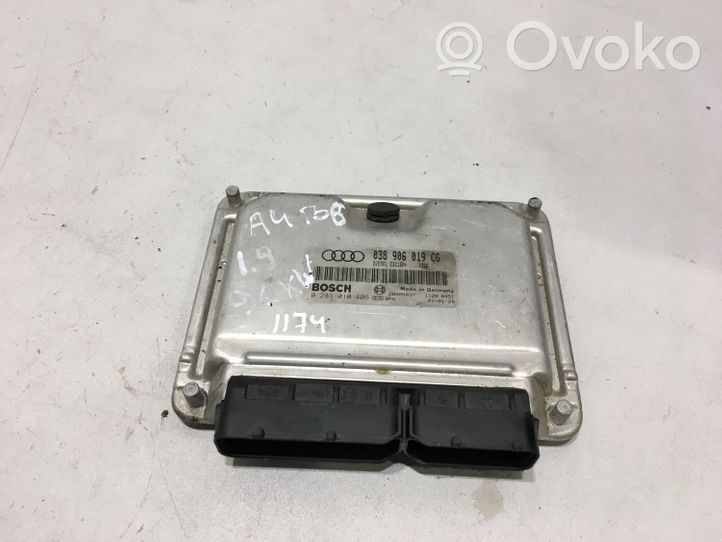 Audi A4 S4 B6 8E 8H Sterownik / Moduł ECU 038906019CG