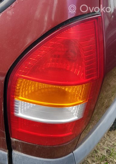 Opel Zafira A Lampa tylna 62281