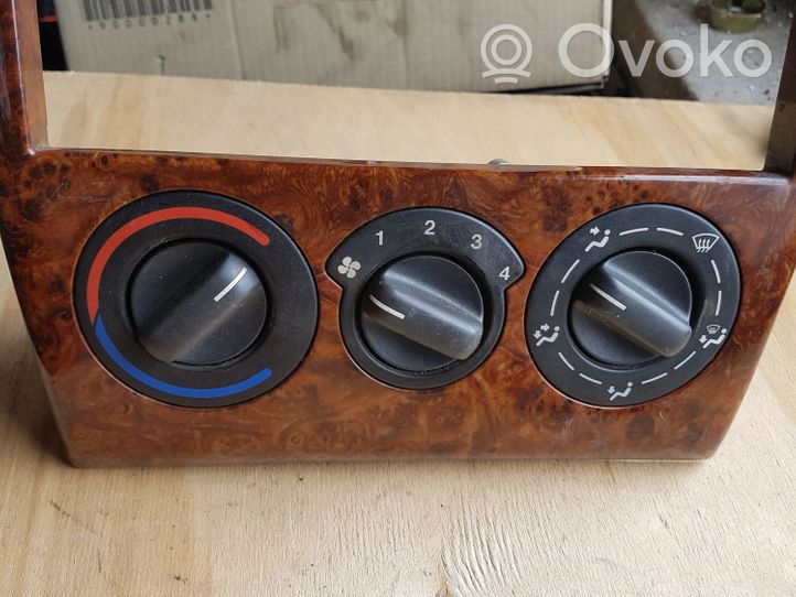 Opel Vectra B Panel klimatyzacji 86323