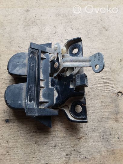 Audi A4 S4 B5 8D Loading door lock 131198