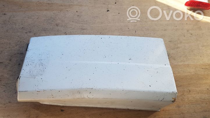 Volkswagen Transporter - Caravelle T4 Rivestimento del pannello parte angolare del paraurti anteriore 