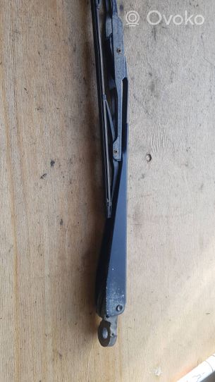 Volkswagen PASSAT B3 Rear wiper blade arm 333955707A