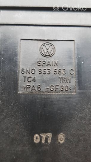 Volkswagen Polo Istuimen lämmityksen kytkin 6N0963563C