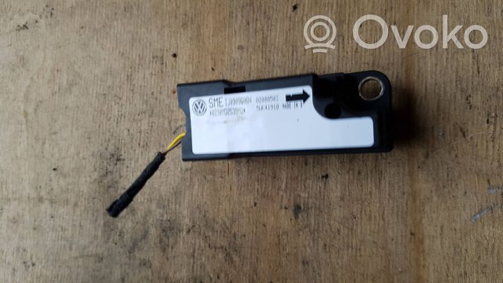 Volkswagen PASSAT B5.5 Airbagsensor Crashsensor Drucksensor 1J0909606N