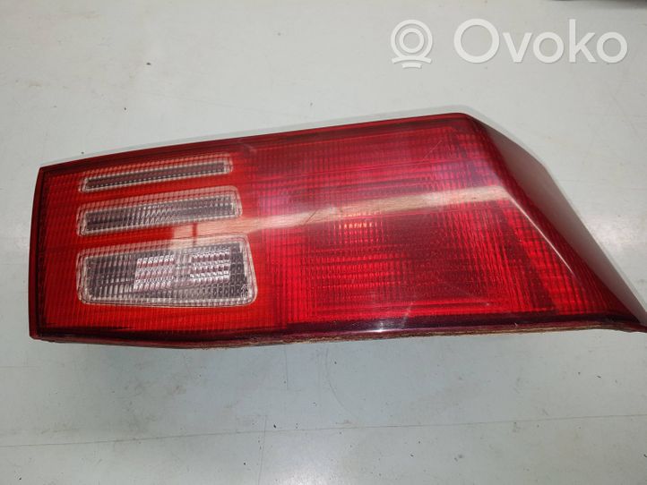 Mitsubishi Galant Luci posteriori del portellone del bagagliaio 22687201