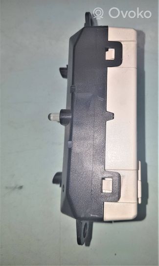 Ford Focus Pantalla/monitor/visor D41TA