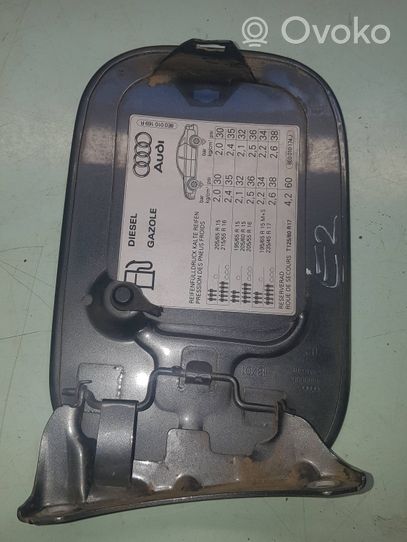 Audi A4 S4 B5 8D Bouchon, volet de trappe de réservoir à carburant 8E0010174J