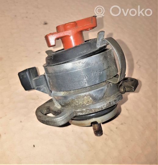 Volkswagen Golf III Spark distributor 0237521061