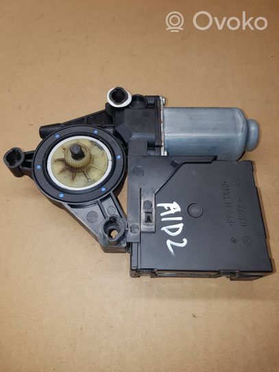 Volkswagen Caddy Front door window regulator motor 1T0959702B