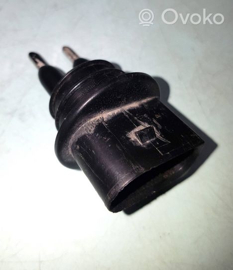 Volkswagen Golf V Sensor de nivel del líquido limpiaparabrisas 7m0919376