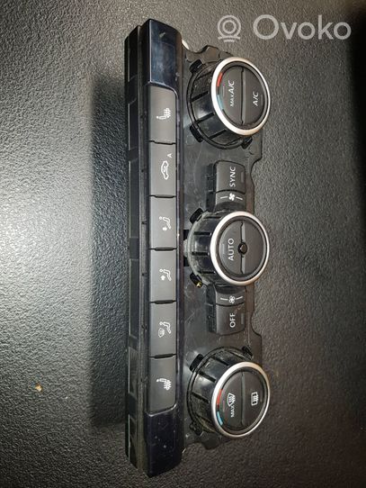 Volkswagen PASSAT B7 Air conditioner control unit module 3AA907044BB