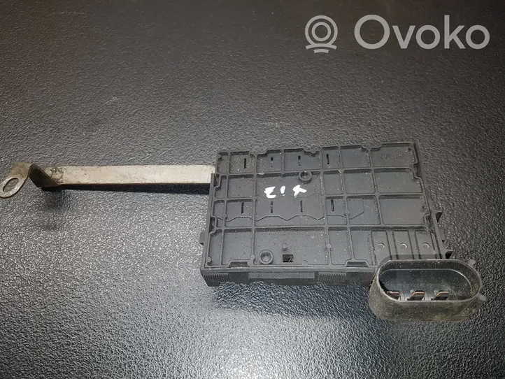 Volkswagen Bora Câble de batterie positif 1J0937549