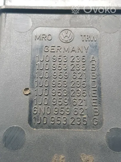 Volkswagen Bora Avarinių žibintų jungtukas 1J0953235B