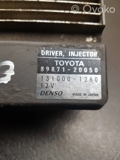 Toyota Avensis T250 Steuergerät Einspritzdüsen Injektoren 8987120050