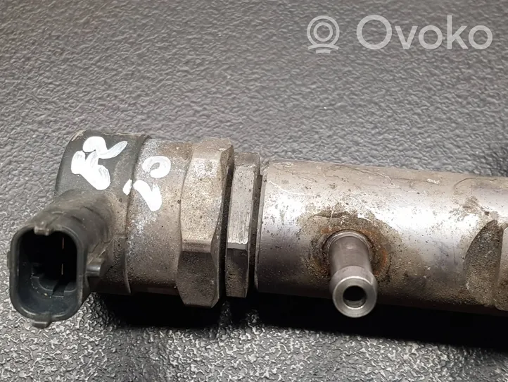 Volvo XC70 Fuel main line pipe 0445215025