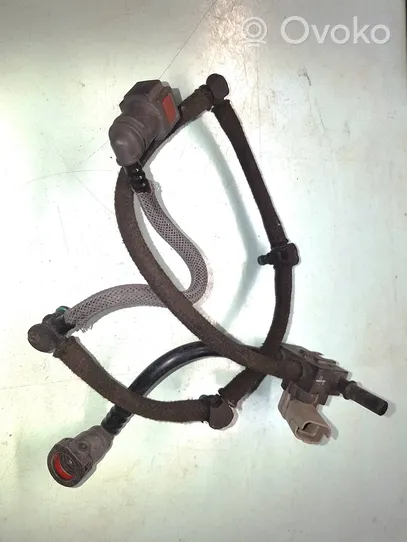 Renault Trafic II (X83) Fuel return line/hose 