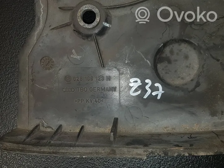 Audi A4 S4 B5 8D Paskirstymo diržo apsauga (dangtelis) 028109123H