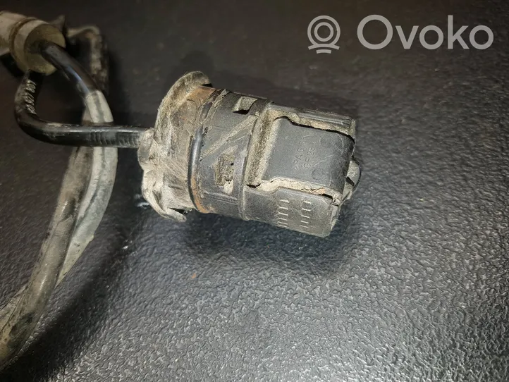 Skoda Superb B5 (3U) Pakaļējais bremžu ABS sensors 8E0927807