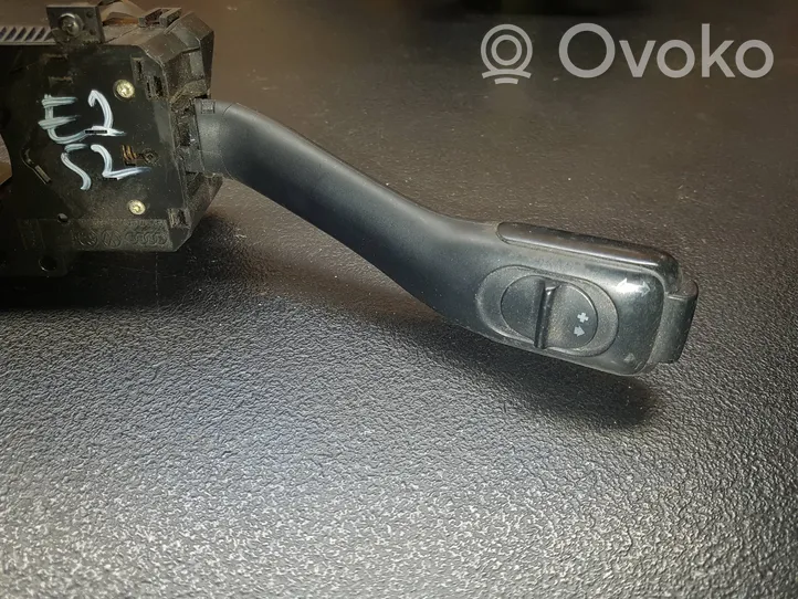 Audi A6 S6 C5 4B Leva/interruttore dell’indicatore di direzione e tergicristallo 8L0953513J