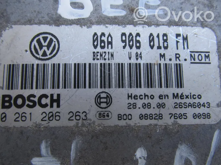 Volkswagen New Beetle Sterownik / Moduł ECU 06A906018FM