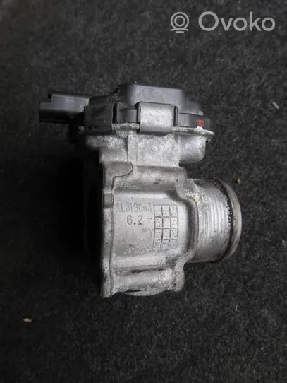 Citroen C4 II Throttle valve 9673534480