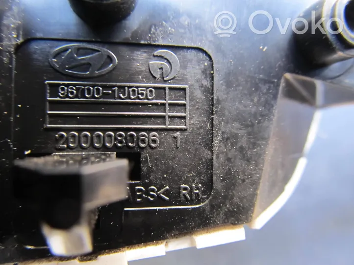 Hyundai i20 (PB PBT) Interruptores/botones de la columna de dirección 967001J050