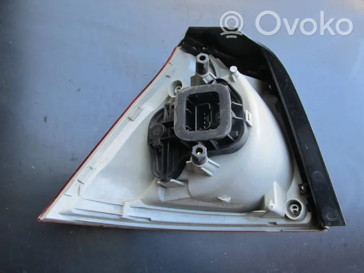 Volkswagen Golf V Lampa tylna 1K6945096E