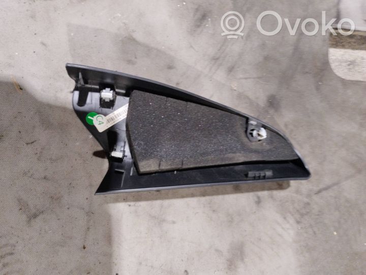 Renault Clio IV Muu takaoven verhoiluelementti 822746028R