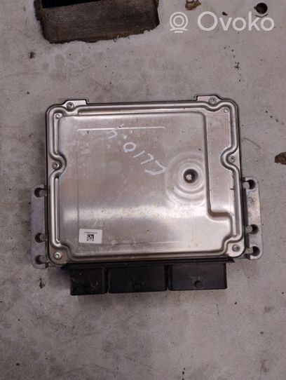 Renault Clio IV Komputer / Sterownik ECU i komplet kluczy 