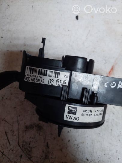 Volkswagen Polo IV 9N3 Leva/interruttore dell’indicatore di direzione e tergicristallo 6Q0953503AE